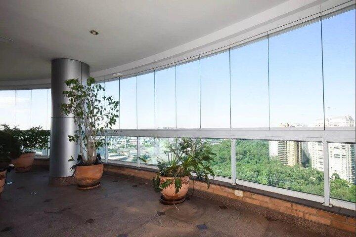Apartamento para alugar com 4 quartos, 4 suítes, 6 vagas e 385m² no Panamby, São Paulo (SP) — foto 2 de 30