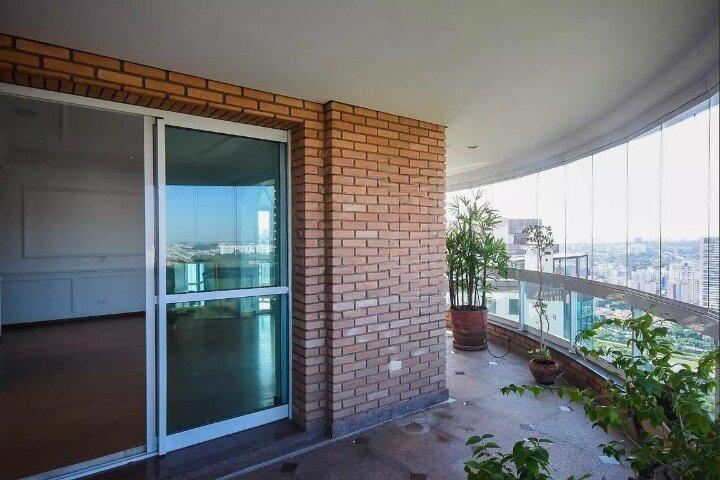 Apartamento para alugar com 4 quartos, 4 suítes, 6 vagas e 385m² no Panamby, São Paulo (SP) — foto 3 de 30