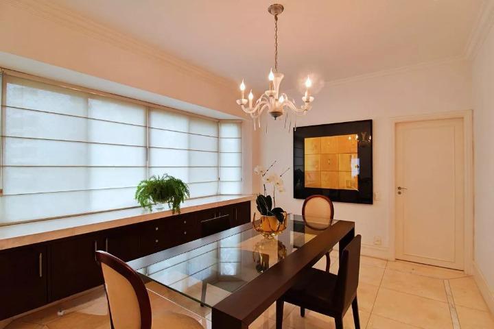 Apartamento à venda com 4 quartos, 3 suítes, 5 vagas e 289m² no Jardim Fonte do Morumbi, São Paulo (SP) — foto 8 de 25