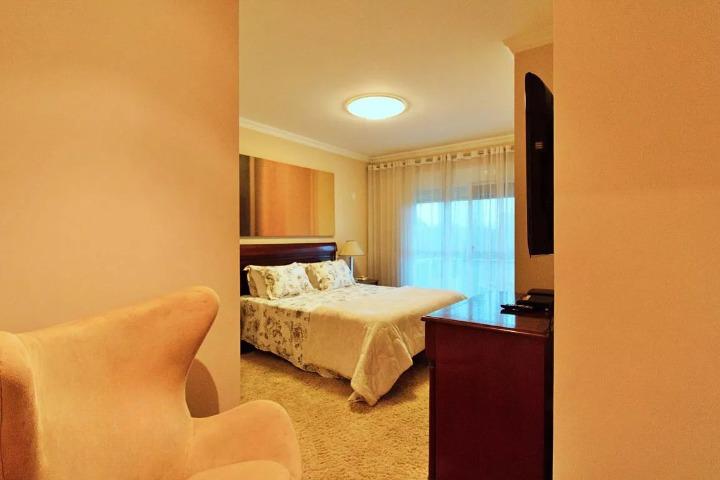 Apartamento à venda com 4 quartos, 3 suítes, 5 vagas e 289m² no Jardim Fonte do Morumbi, São Paulo (SP) — foto 15 de 25