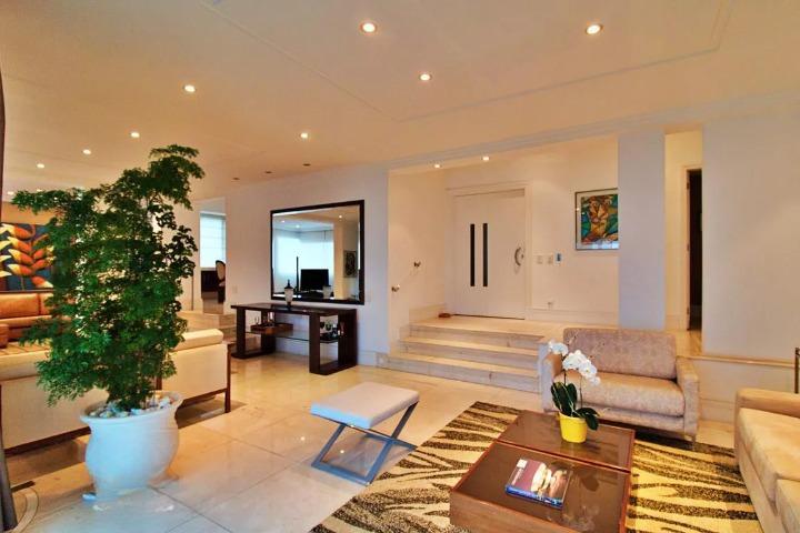 Apartamento à venda com 4 quartos, 3 suítes, 5 vagas e 289m² no Jardim Fonte do Morumbi, São Paulo (SP) — foto 4 de 25