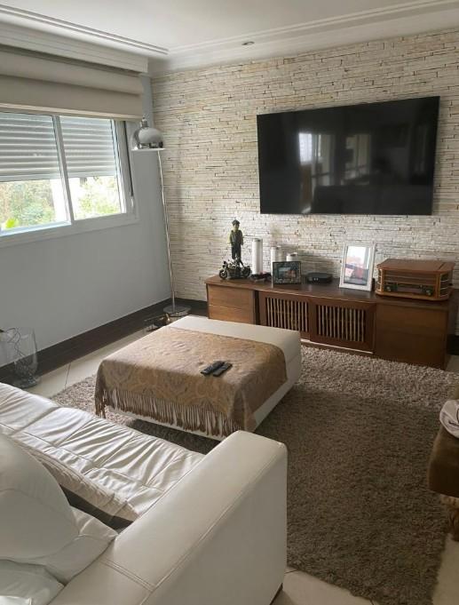 Apartamento à venda com 4 quartos, 4 suítes, 4 vagas e 201m² no Jardim Fonte do Morumbi, São Paulo (SP) — foto 3 de 24