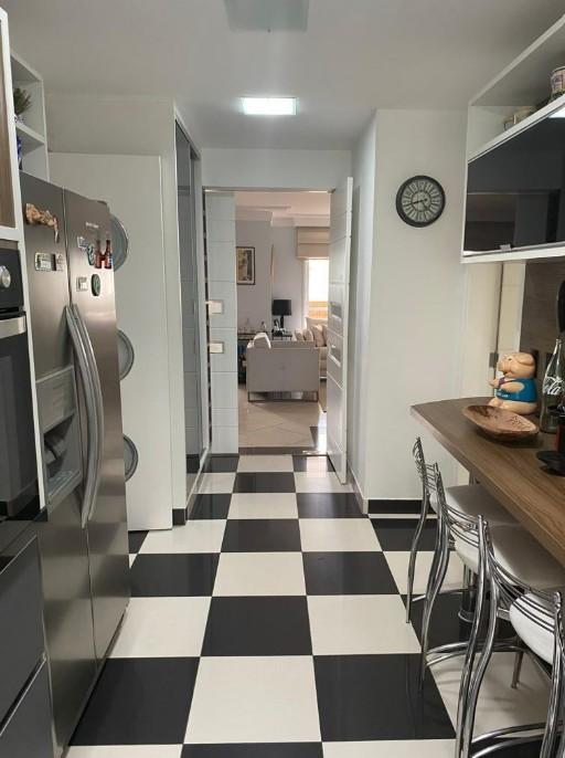 Apartamento à venda com 4 quartos, 4 suítes, 4 vagas e 201m² no Jardim Fonte do Morumbi, São Paulo (SP) — foto 9 de 24