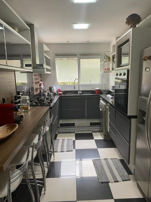 Apartamento à venda com 4 quartos, 4 suítes, 4 vagas e 201m² no Jardim Fonte do Morumbi, São Paulo (SP) — foto 8 de 24