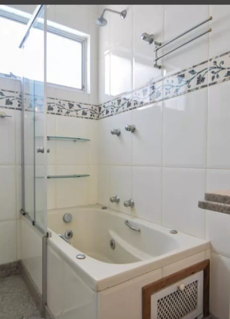 Casa para alugar com 4 quartos, 4 suítes, 10 vagas e 635m² no Jardim Marajoara, São Paulo (SP) — foto 11 de 29