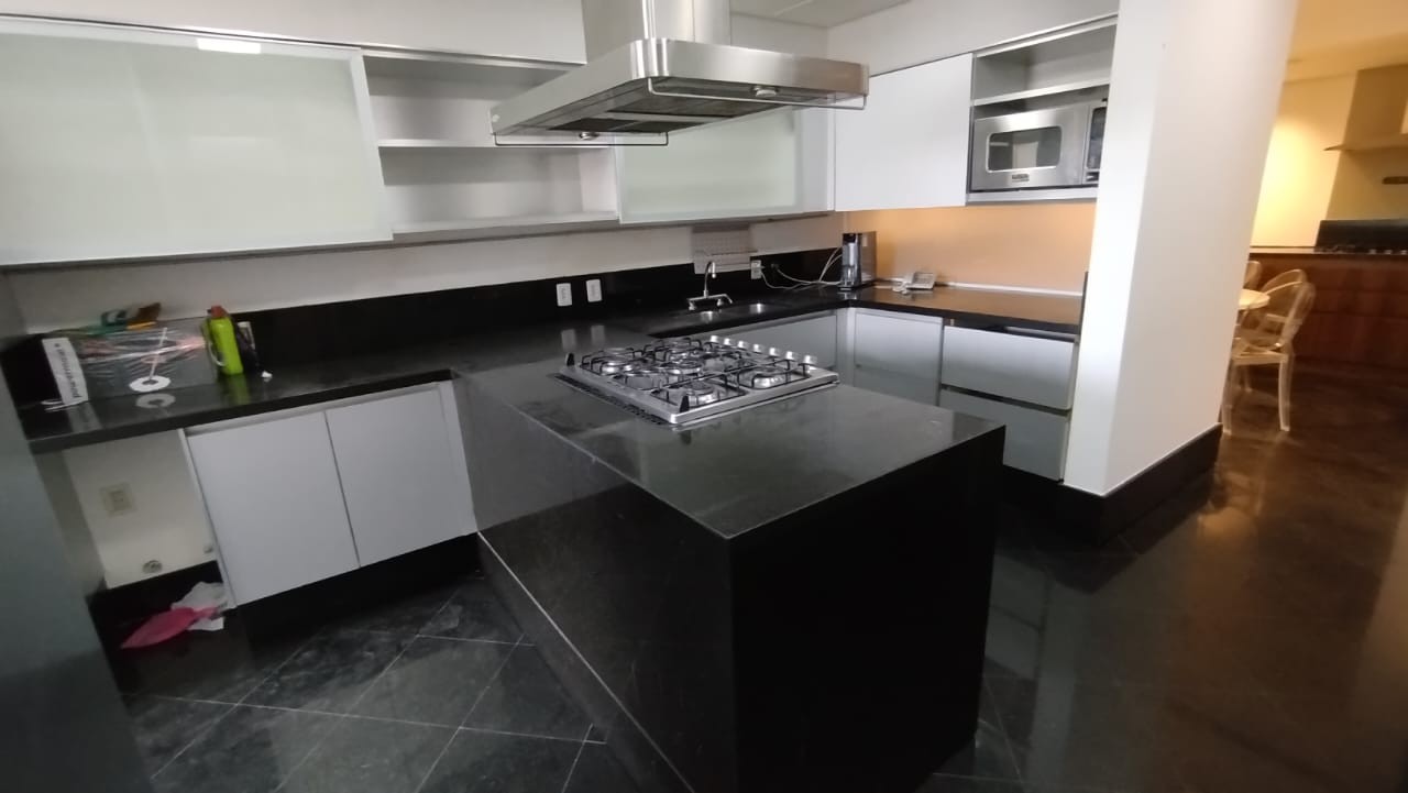 Apartamento para alugar com 5 quartos, 5 suítes, 8 vagas e 552m² no Vila Nova Conceição, São Paulo (SP) — foto 13 de 30