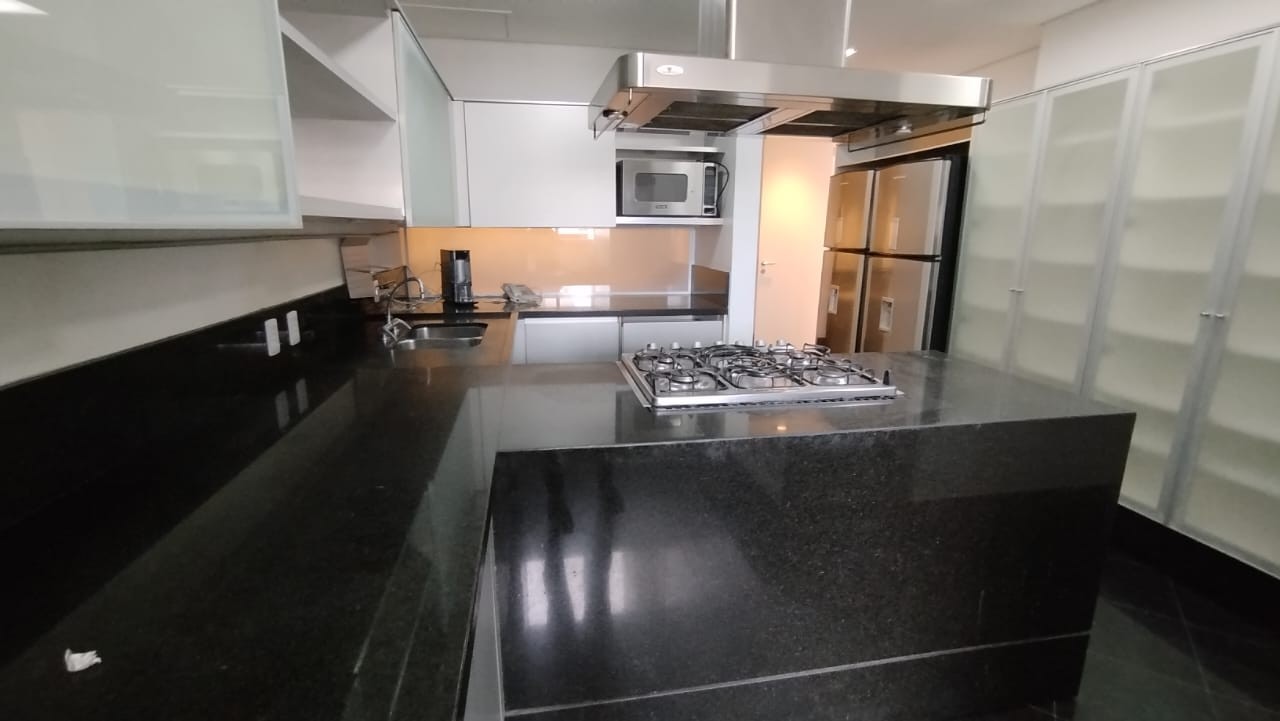 Apartamento para alugar com 5 quartos, 5 suítes, 8 vagas e 552m² no Vila Nova Conceição, São Paulo (SP) — foto 12 de 30