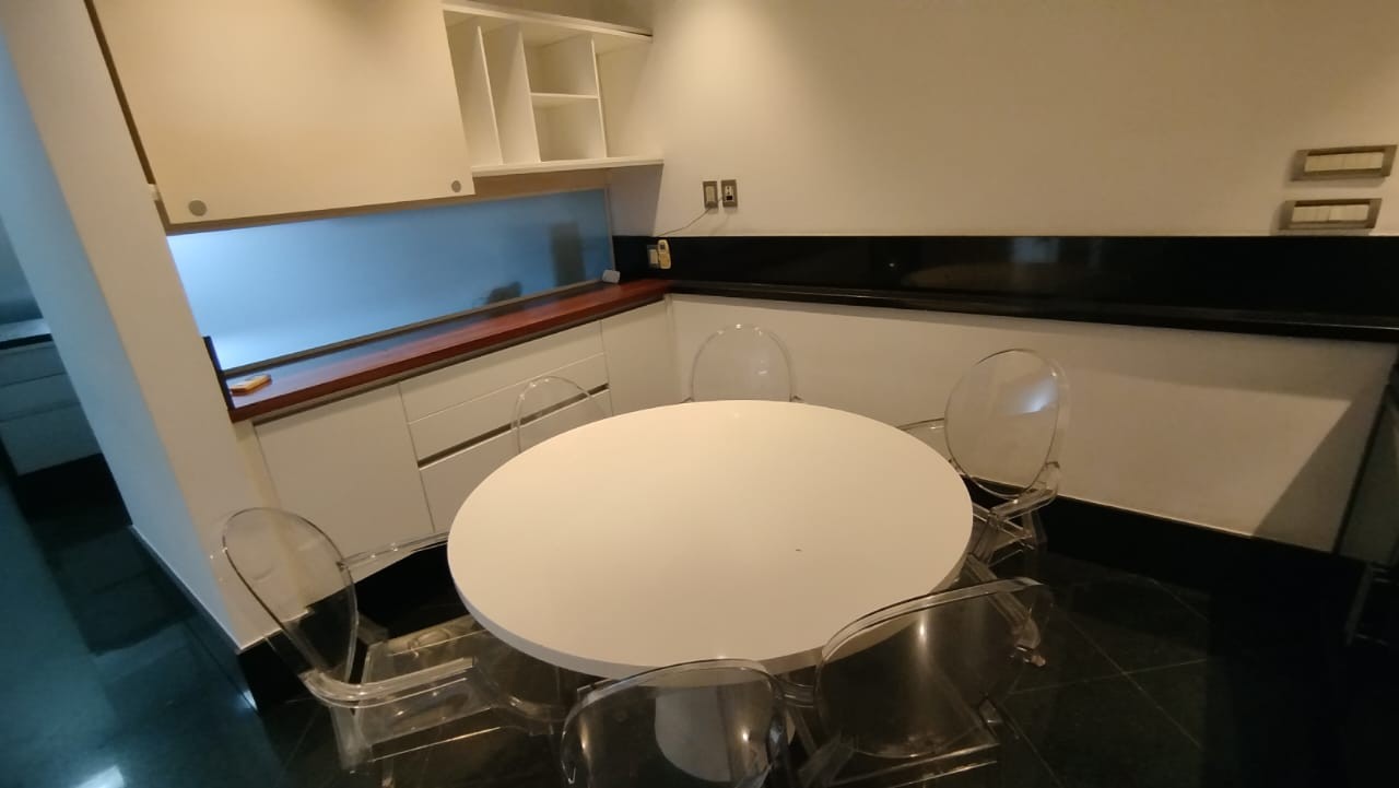 Apartamento para alugar com 5 quartos, 5 suítes, 8 vagas e 552m² no Vila Nova Conceição, São Paulo (SP) — foto 17 de 30