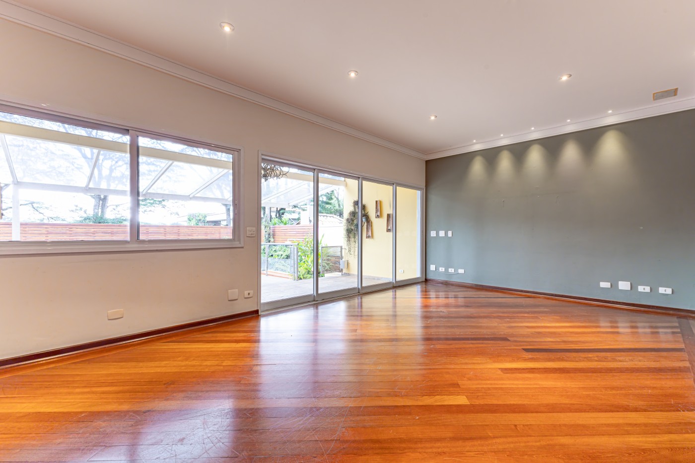 Casa à venda com 4 quartos, 4 suítes, 4 vagas e 754m² no Jardim Leonor, São Paulo (SP) — foto 13 de 30