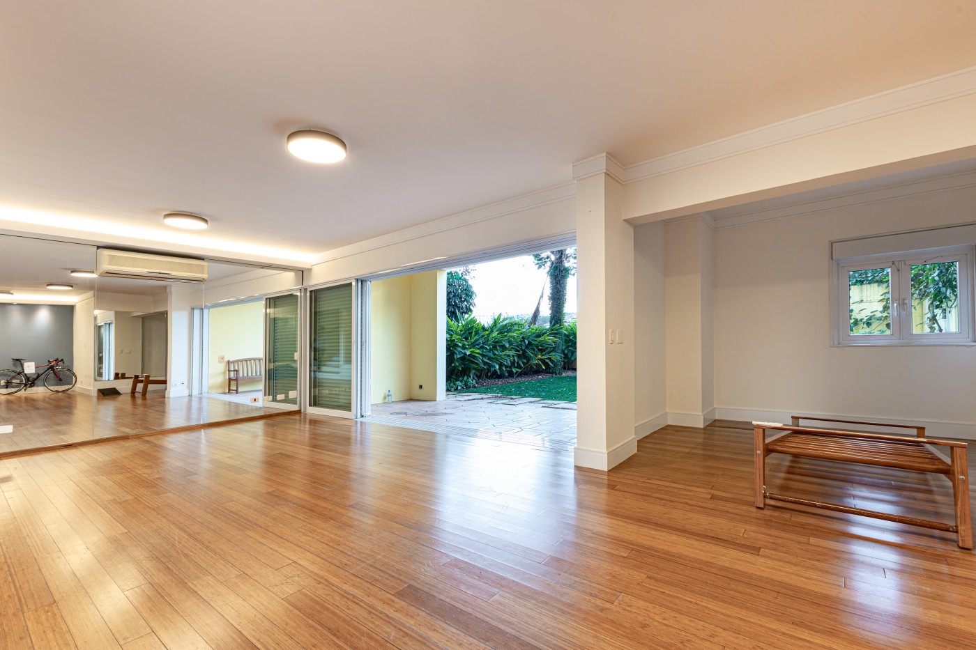 Casa à venda com 4 quartos, 4 suítes, 4 vagas e 754m² no Jardim Leonor, São Paulo (SP) — foto 17 de 30
