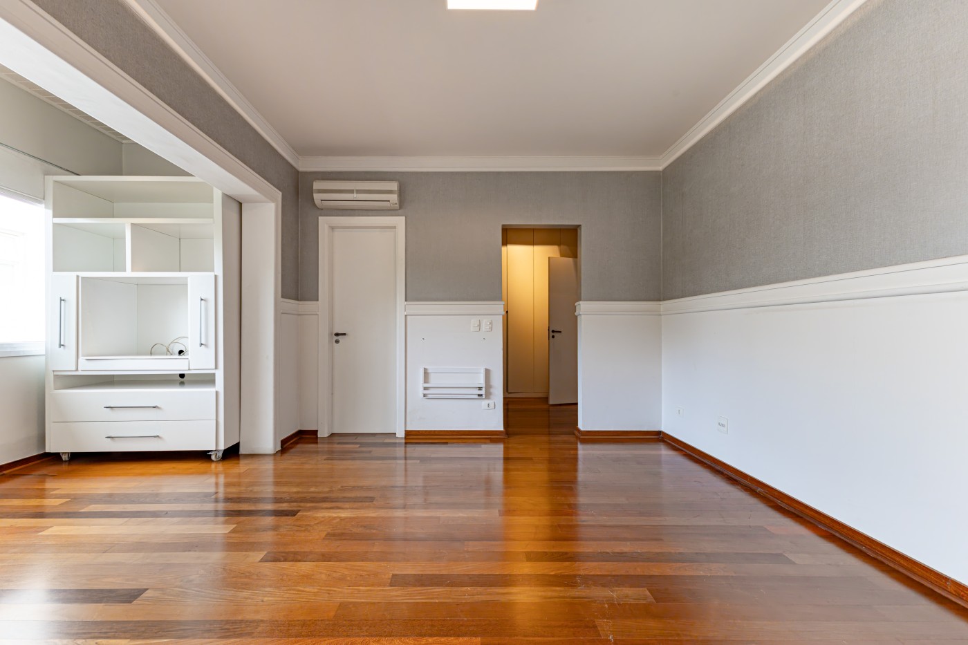 Casa à venda com 4 quartos, 4 suítes, 4 vagas e 754m² no Jardim Leonor, São Paulo (SP) — foto 21 de 30