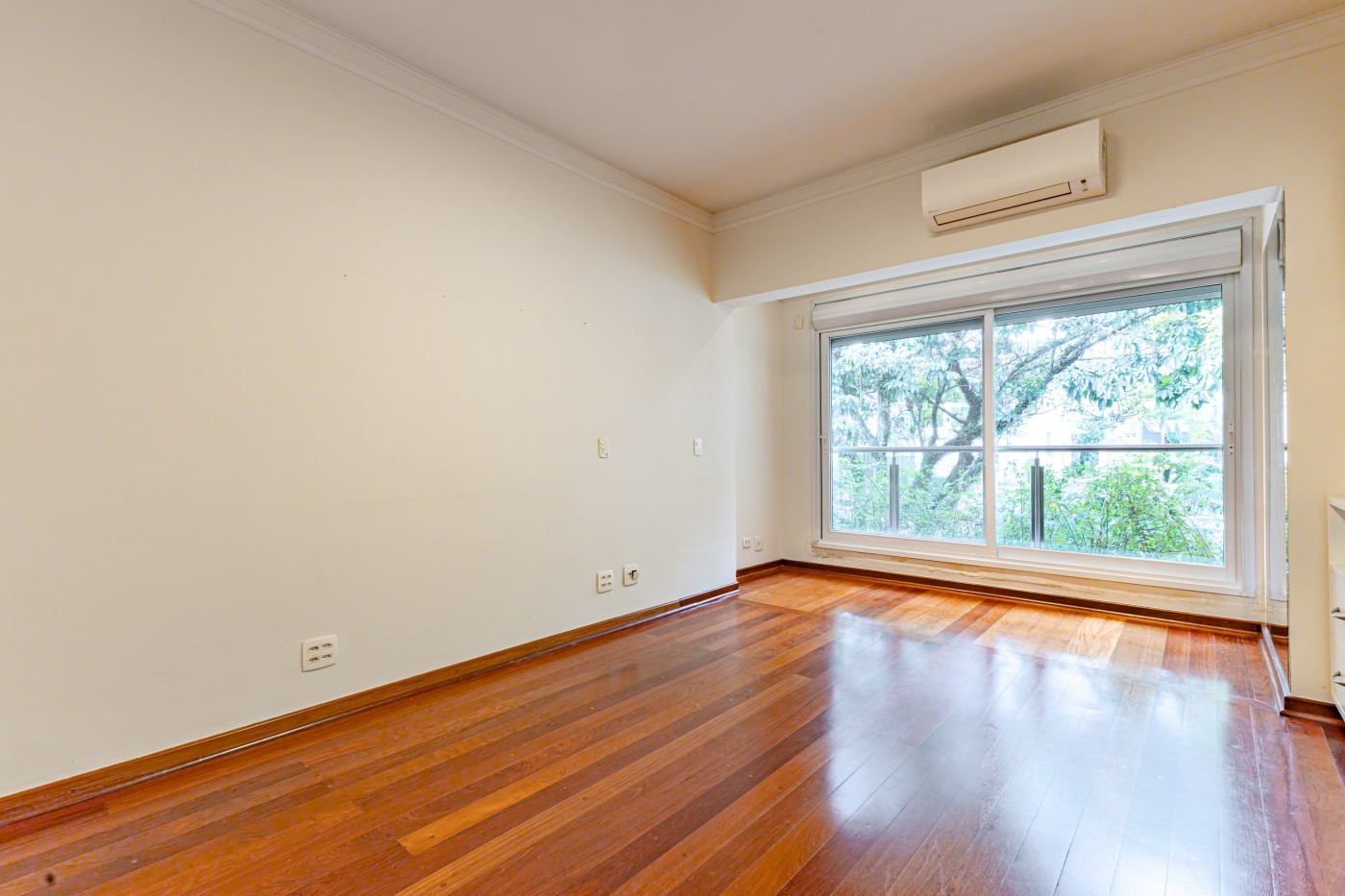 Casa à venda com 4 quartos, 4 suítes, 4 vagas e 754m² no Jardim Leonor, São Paulo (SP) — foto 24 de 30
