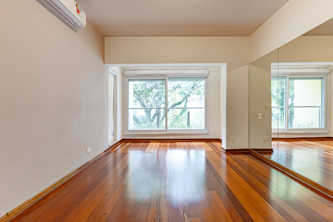 Casa à venda com 4 quartos, 4 suítes, 4 vagas e 754m² no Jardim Leonor, São Paulo (SP) — foto 28 de 30
