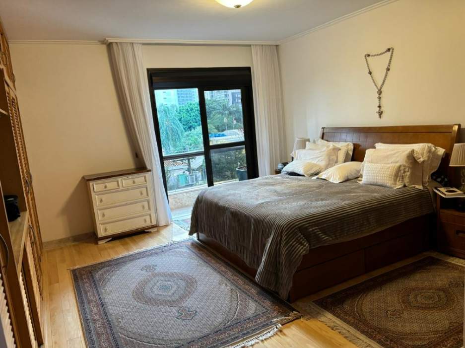 Apartamento para alugar com 4 quartos, 4 suítes, 7 vagas e 276m² no Campo Belo, São Paulo (SP) — foto 12 de 24