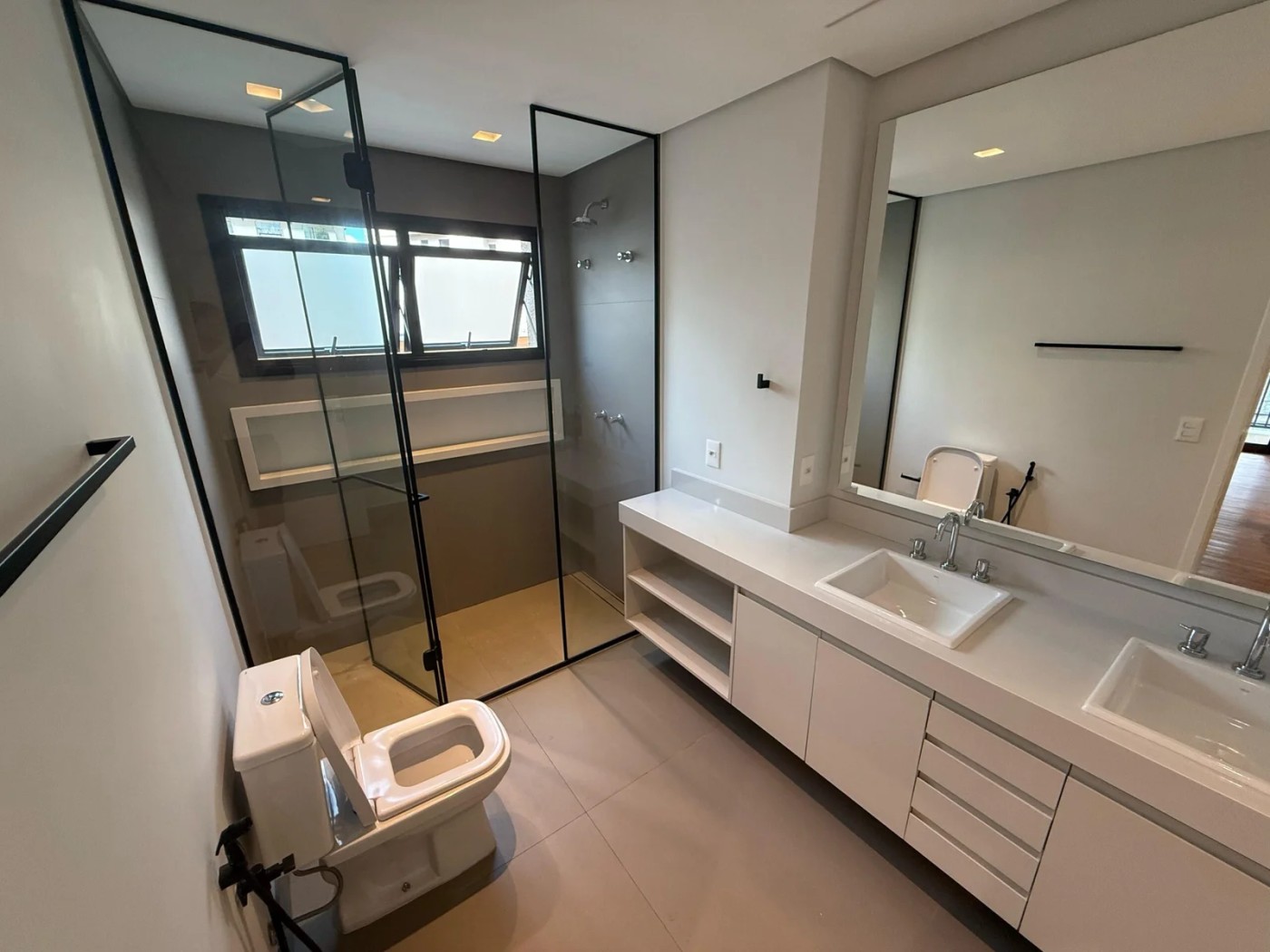 Apartamento à venda com 3 quartos, 3 suítes, 2 vagas e 226m² no Jardim Paulista, São Paulo (SP) — foto 14 de 24
