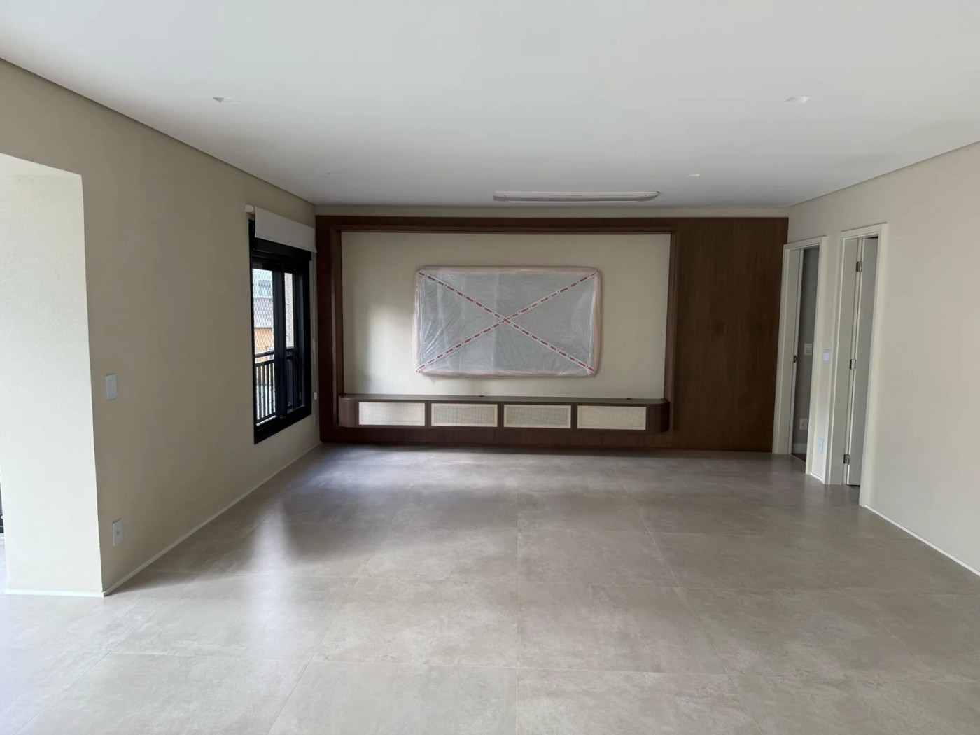 Apartamento à venda com 3 quartos, 4 banheiros, 2 vagas e 226m² no Jardim Paulista, São Paulo — foto principal