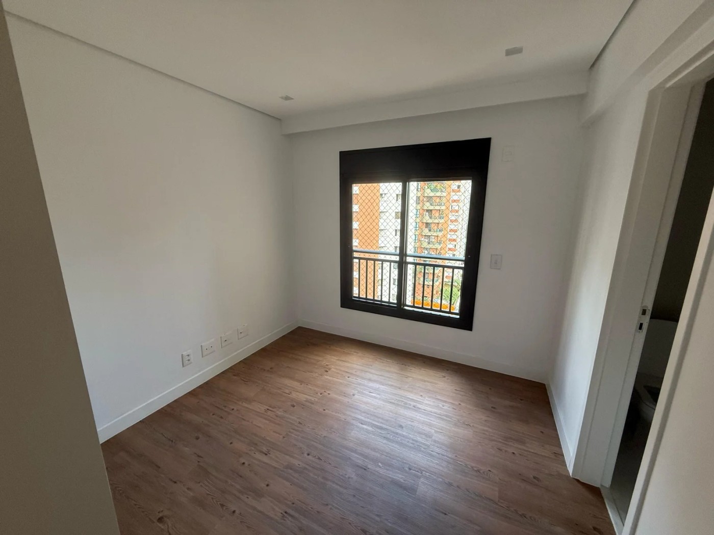 Apartamento à venda com 3 quartos, 3 suítes, 2 vagas e 226m² no Jardim Paulista, São Paulo (SP) — foto 20 de 24