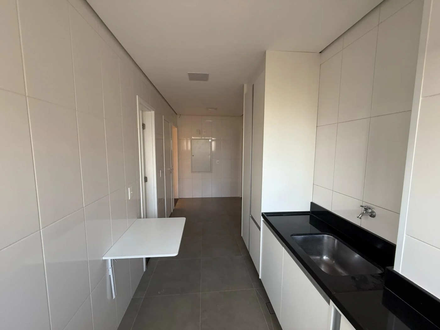Apartamento à venda com 3 quartos, 3 suítes, 2 vagas e 226m² no Jardim Paulista, São Paulo (SP) — foto 21 de 24