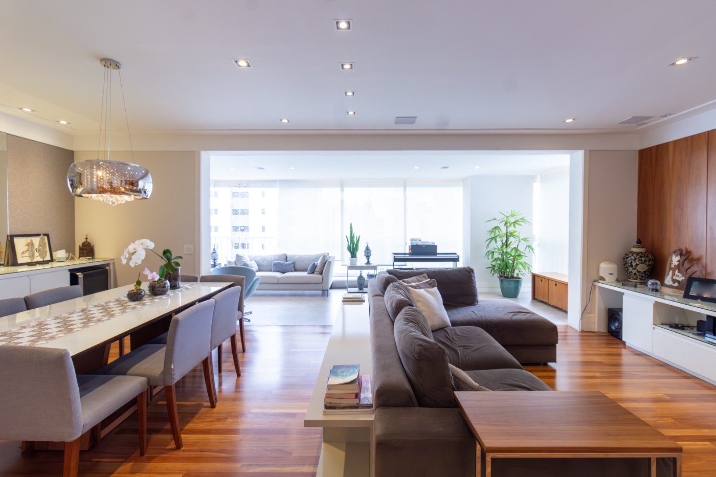 Apartamento à venda com 4 quartos, 4 suítes, 3 vagas e 181m² no Moema, São Paulo (SP) — foto 10 de 30