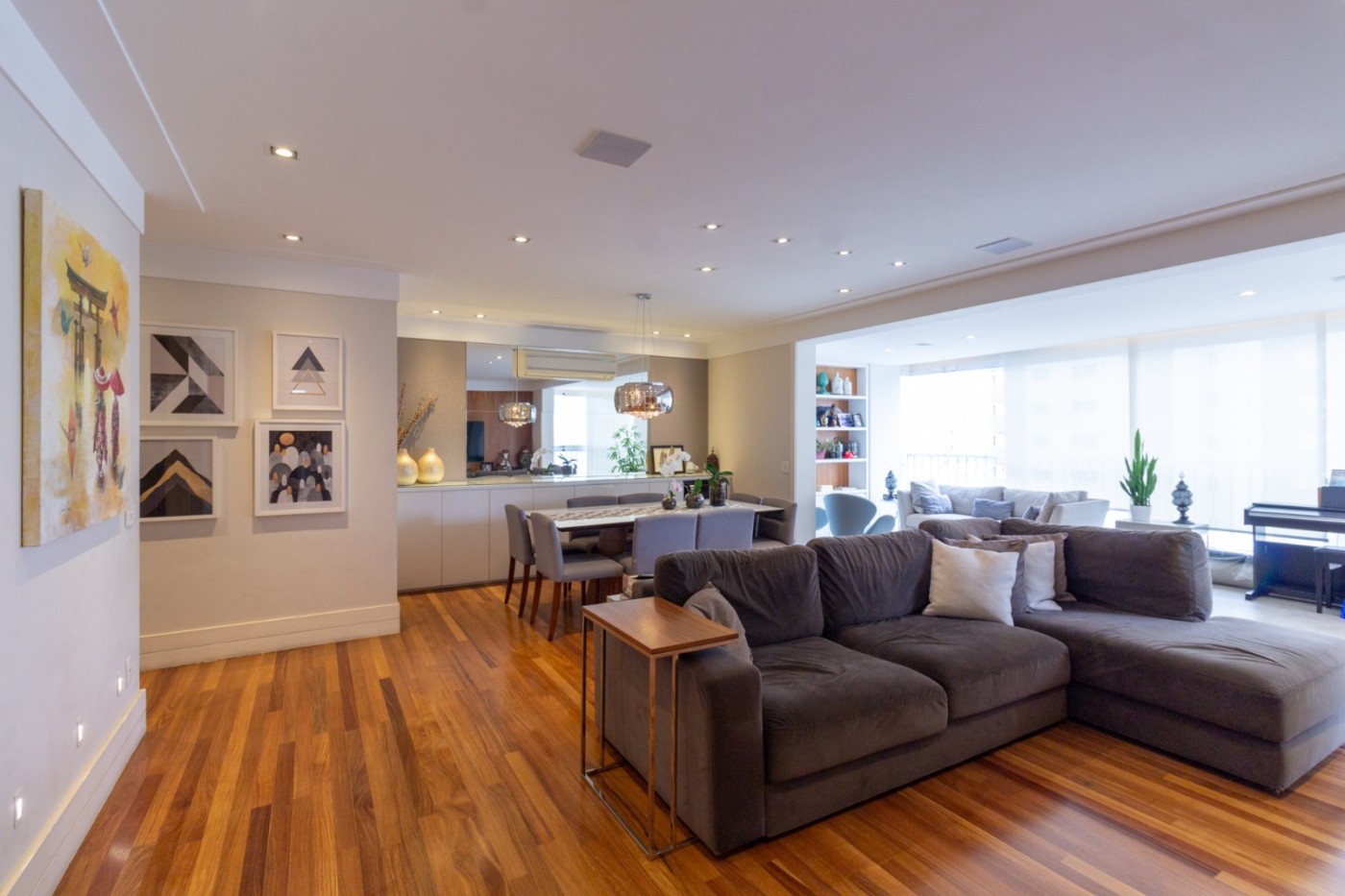 Apartamento à venda com 4 quartos, 4 suítes, 3 vagas e 181m² no Moema, São Paulo (SP) — foto 9 de 30
