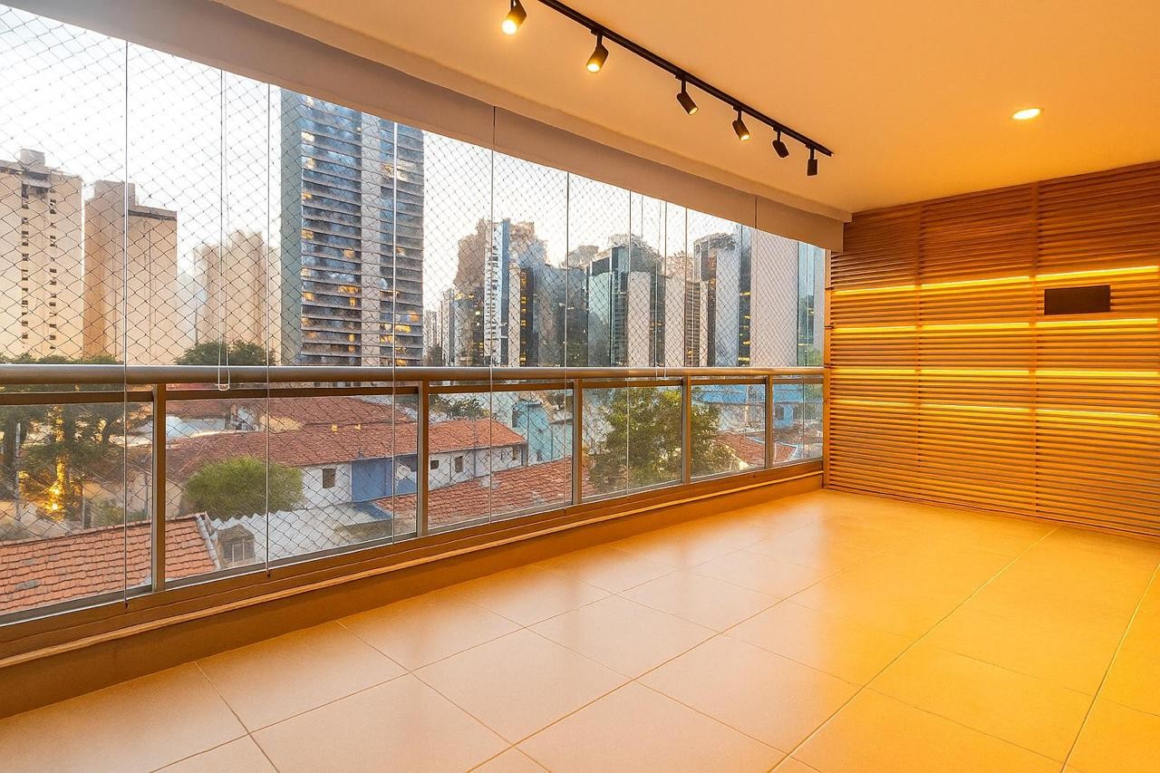 Apartamento à venda com 3 quartos, 2 suítes, 2 vagas e 134m² no Vila Nova Conceição, São Paulo (SP) — foto 4 de 30