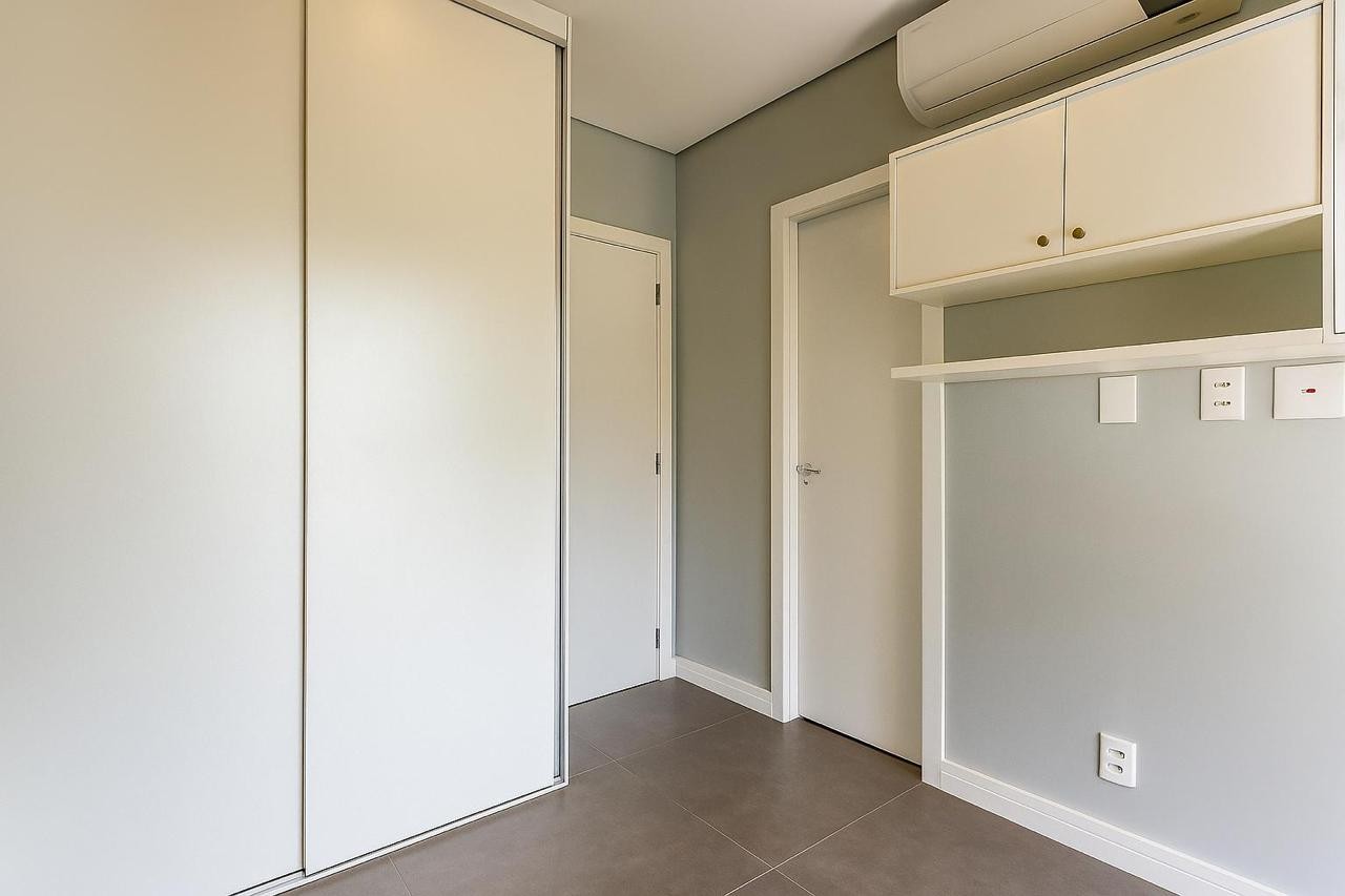Apartamento à venda com 3 quartos, 2 suítes, 2 vagas e 134m² no Vila Nova Conceição, São Paulo (SP) — foto 24 de 30