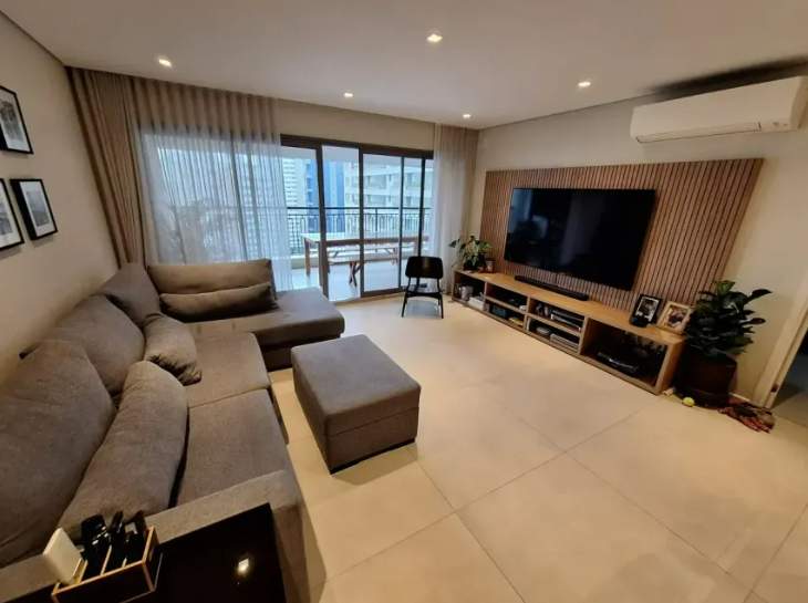 Apartamento para alugar com 3 quartos, 5 banheiros, 2 vagas e 149m² no Moema, São Paulo — foto principal