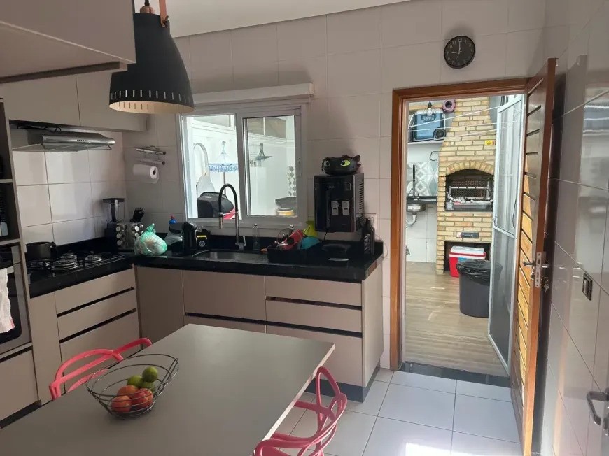 Casa à venda com 3 quartos, 1 suíte, 1 vaga e 102m² no Jardim Jua, São Paulo (SP) — foto 3 de 19